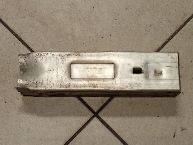 bontott AUDI A6 C6 Jobb hátsó Lökhárító Merevítő (Fém)