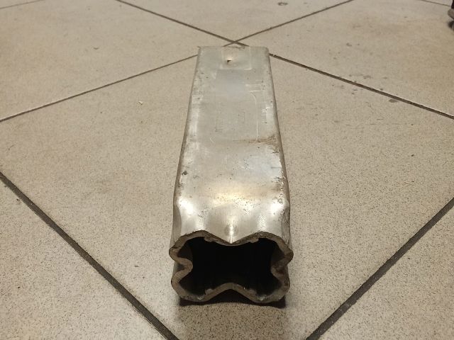 bontott AUDI A6 C6 Jobb hátsó Lökhárító Merevítő (Fém)