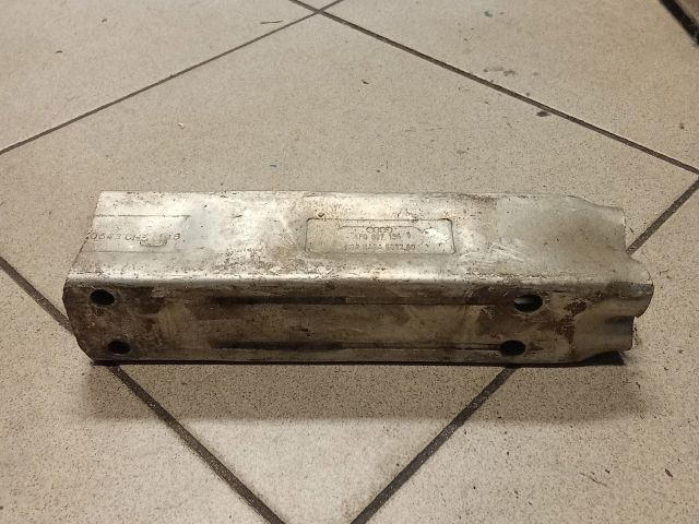 bontott AUDI A6 C6 Jobb hátsó Lökhárító Merevítő (Fém)