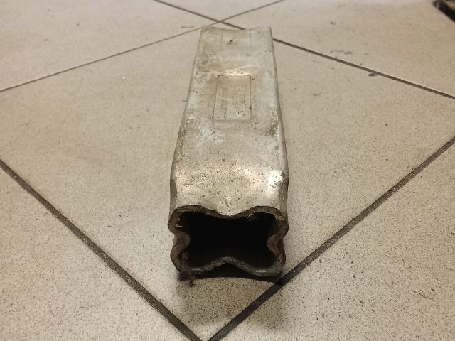 bontott AUDI A6 C6 Jobb hátsó Lökhárító Merevítő (Fém)