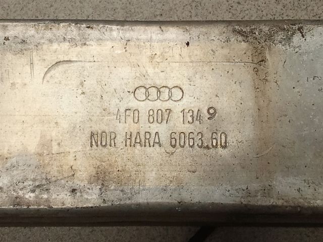 bontott AUDI A6 C6 Jobb hátsó Lökhárító Merevítő (Fém)