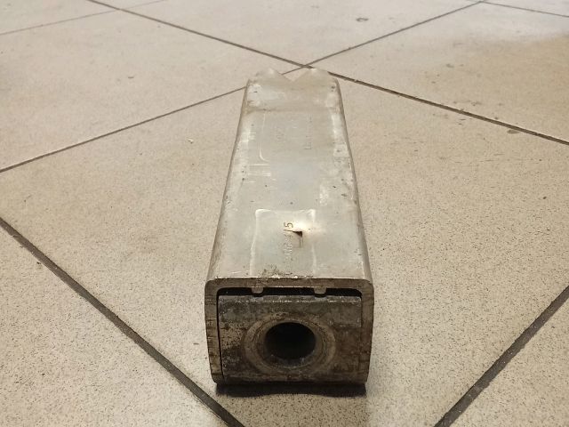 bontott AUDI A6 C6 Jobb hátsó Lökhárító Merevítő (Fém)