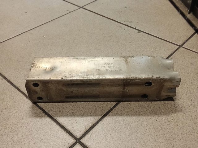 bontott AUDI A6 C6 Jobb hátsó Lökhárító Merevítő (Fém)