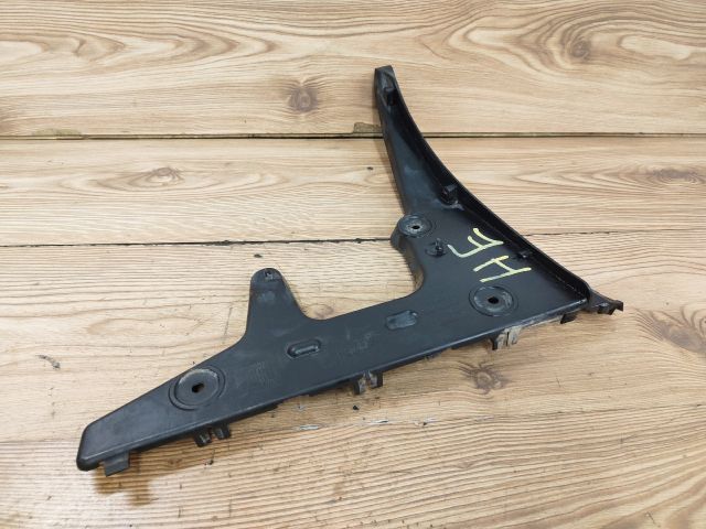 bontott AUDI A6 C6 Jobb hátsó Oldal Lökhárító Tartó (Műanyag)