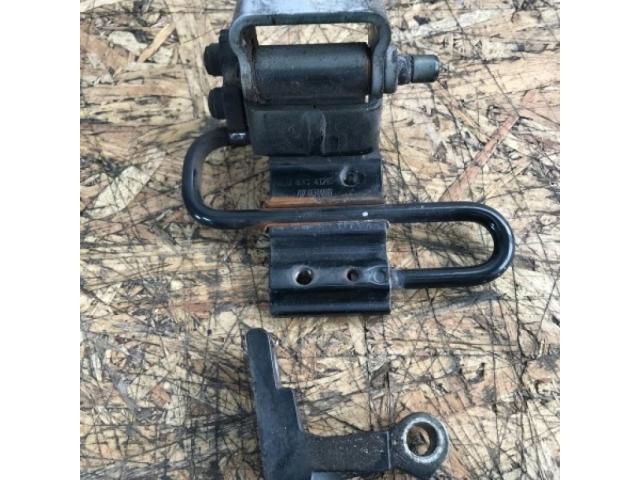 bontott AUDI A6 C6 Jobb hátsó Zsanér