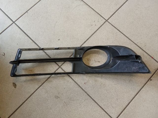 bontott AUDI A6 C6 Jobb Ködlámpa Rács