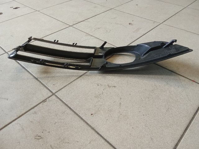 bontott AUDI A6 C6 Jobb Ködlámpa Rács