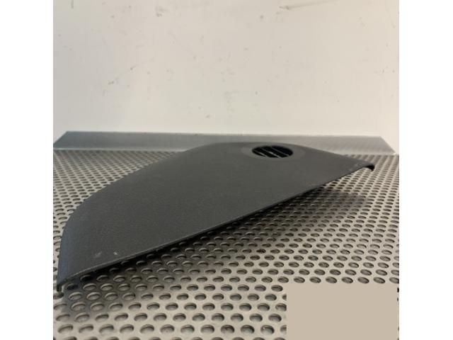 bontott AUDI A6 C6 Jobb Műszerfal Oldalkárpit