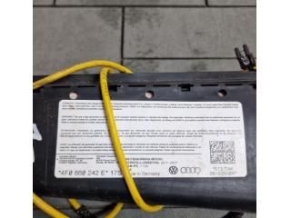 bontott AUDI A6 C6 Jobb Oldallégzsák