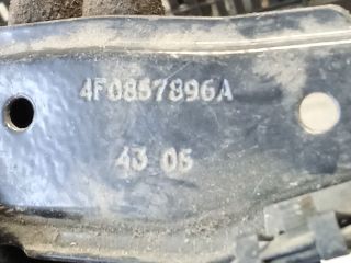 bontott AUDI A6 C6 Jobb Sárvédő Oldaltartó