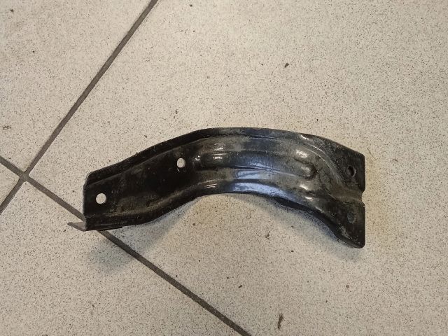 bontott AUDI A6 C6 Jobb Sárvédő Oldaltartó