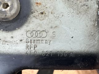 bontott AUDI A6 C6 Jobb Sárvédő Oldaltartó