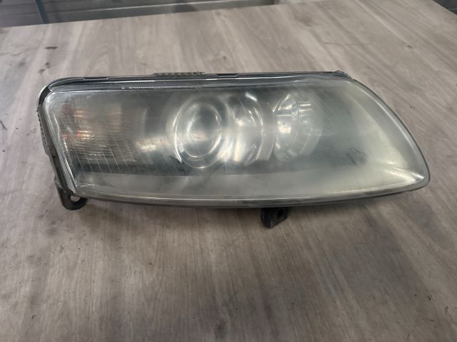 bontott AUDI A6 C6 Jobb Xenon Fényszóró