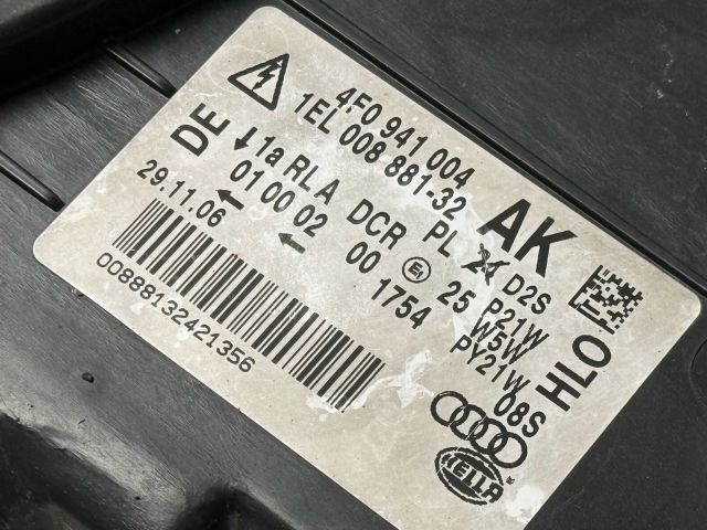 bontott AUDI A6 C6 Jobb Xenon Fényszóró