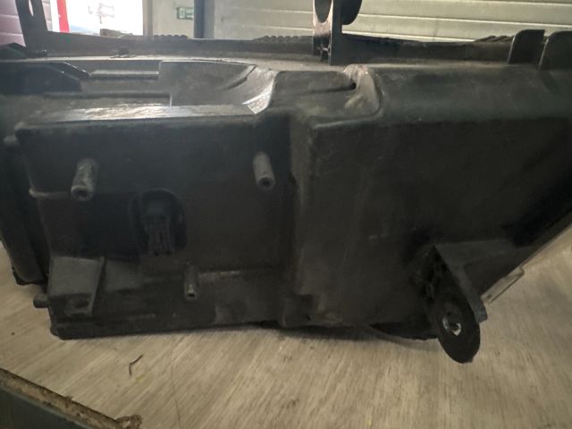 bontott AUDI A6 C6 Jobb Xenon Fényszóró