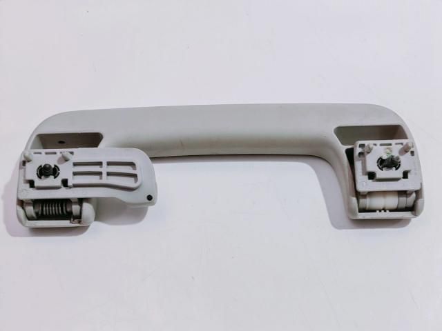 bontott AUDI A6 C6 Kapaszkodó (Pozíciófüggetlen)