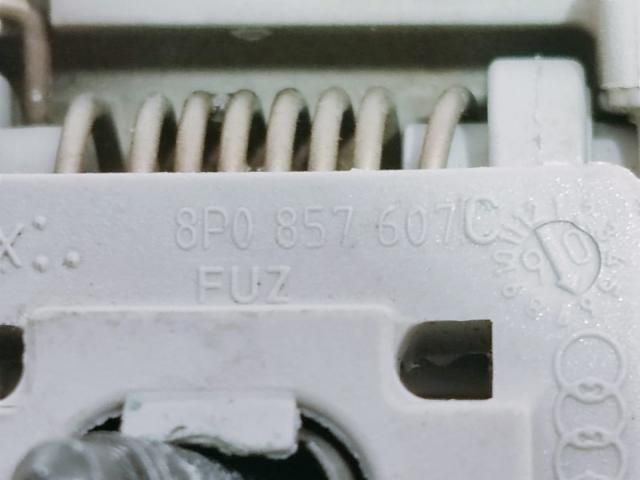 bontott AUDI A6 C6 Kapaszkodó (Pozíciófüggetlen)