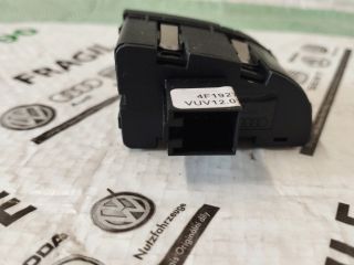 bontott AUDI A6 C6 Kesztyűtartó Ajtó