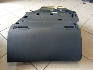 bontott AUDI A6 C6 Kesztyűtartó