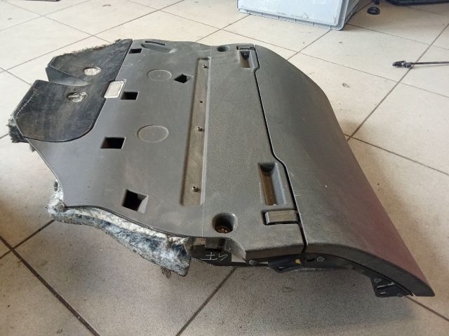 bontott AUDI A6 C6 Kesztyűtartó