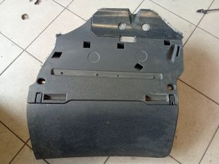 bontott AUDI A6 C6 Kesztyűtartó