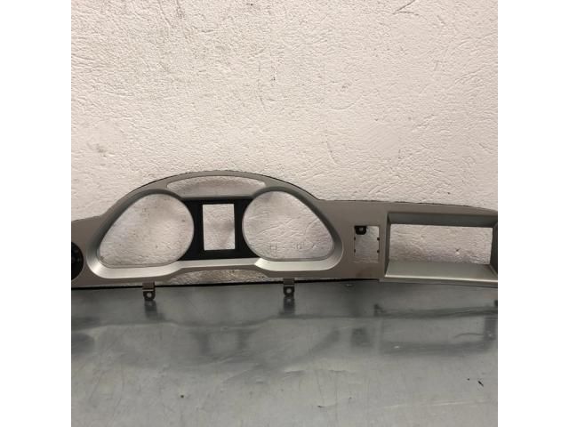 bontott AUDI A6 C6 Kilométeróra Keret