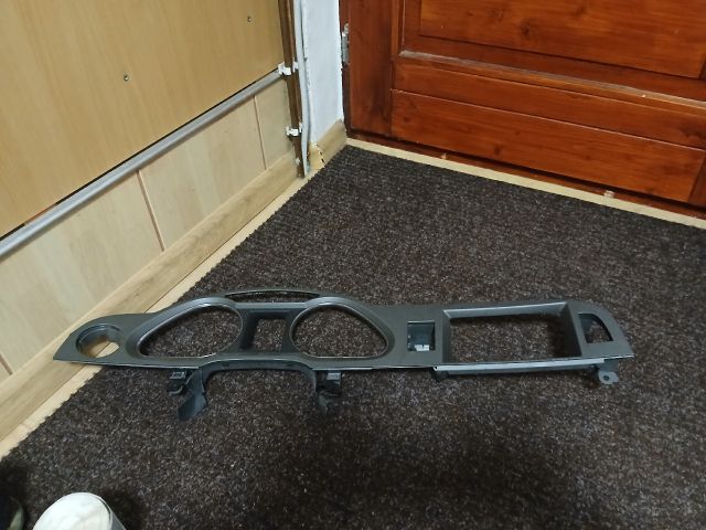 bontott AUDI A6 C6 Kilométeróra Keret