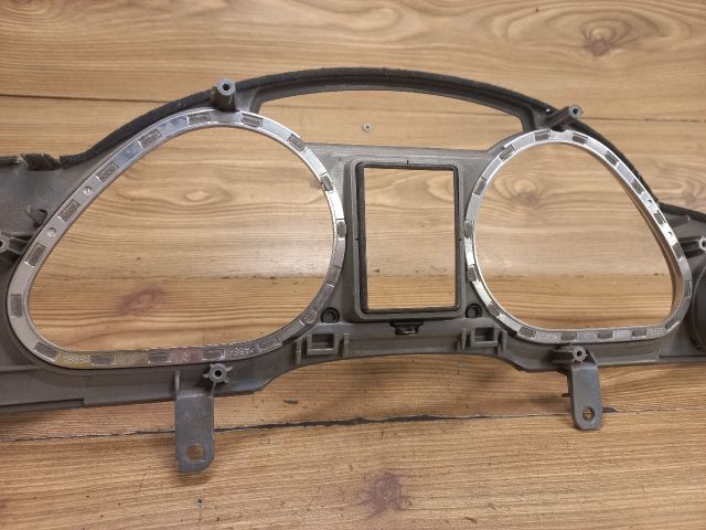 bontott AUDI A6 C6 Kilométeróra Keret