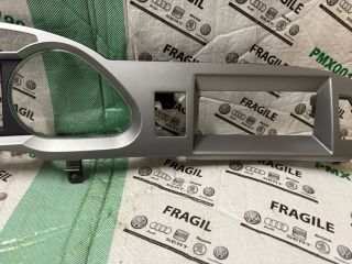 bontott AUDI A6 C6 Kilométeróra Keret