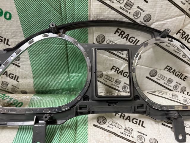 bontott AUDI A6 C6 Kilométeróra Keret