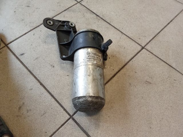 bontott AUDI A6 C6 Klíma Párátlanító Tartály