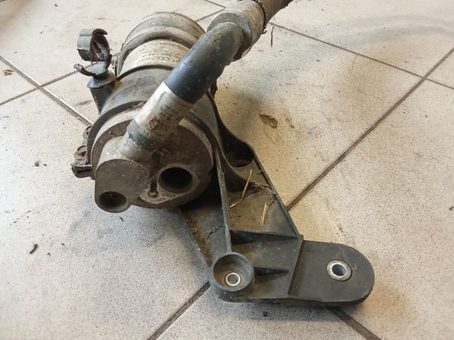 bontott AUDI A6 C6 Klíma Párátlanító Tartály