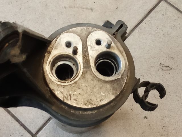 bontott AUDI A6 C6 Klíma Párátlanító Tartály