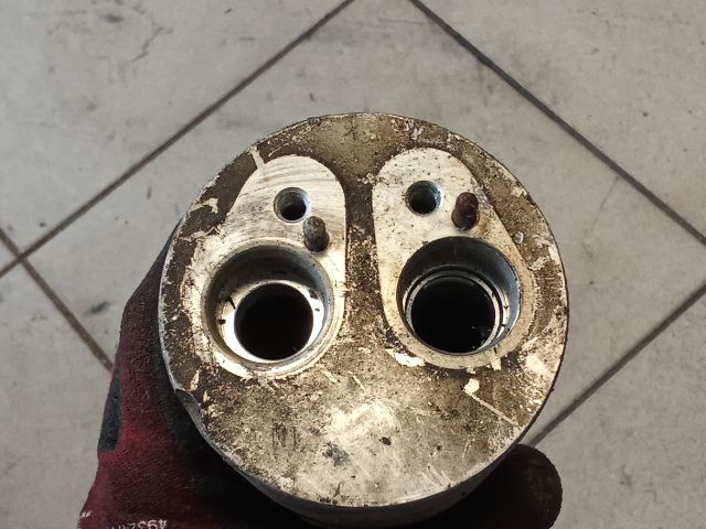 bontott AUDI A6 C6 Klíma Párátlanító Tartály