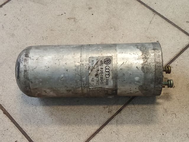 bontott AUDI A6 C6 Klíma Párátlanító Tartály