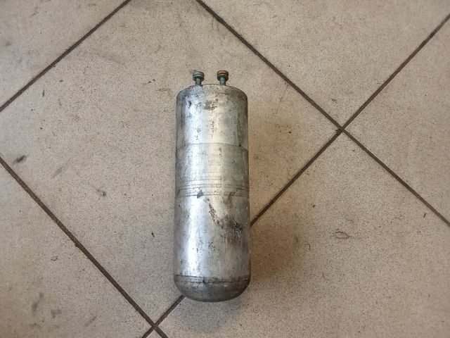 bontott AUDI A6 C6 Klíma Párátlanító Tartály