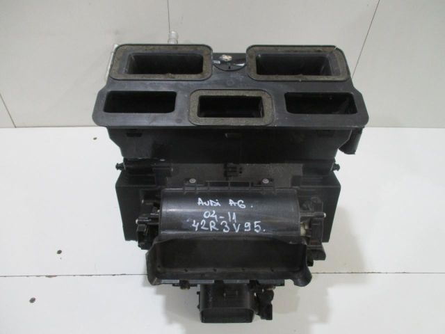 bontott AUDI A6 C6 Klímahűtő Ventilátor