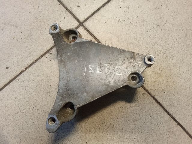 bontott AUDI A6 C6 Klímakompresszor Tartó Bak