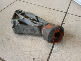 bontott AUDI A6 C6 Klímakompresszor Tartó Bak