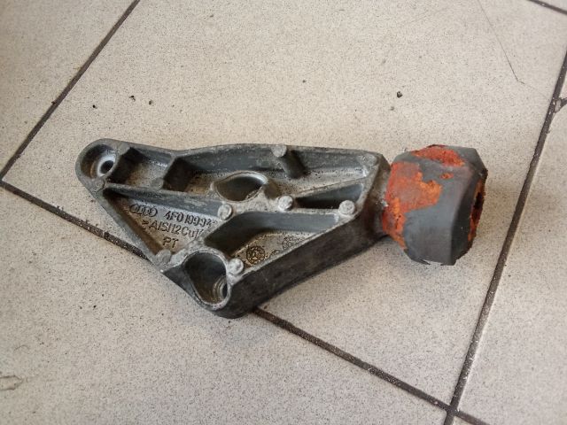 bontott AUDI A6 C6 Klímakompresszor Tartó Bak