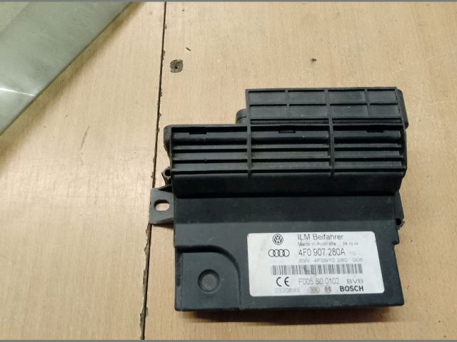 bontott AUDI A6 C6 Komfort Elektronika