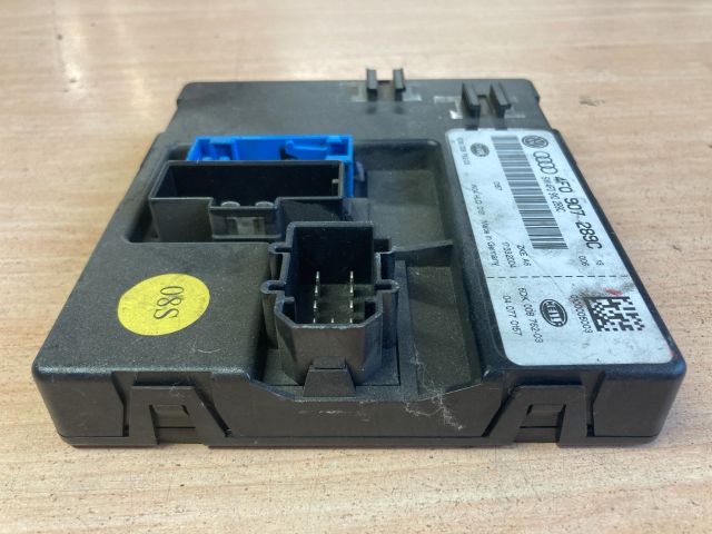 bontott AUDI A6 C6 Komfort Elektronika