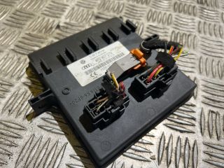 bontott AUDI A6 C6 Komfort Elektronika