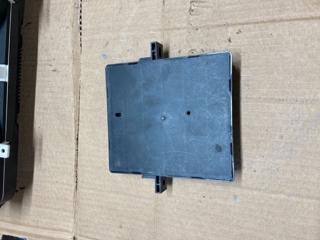 bontott AUDI A6 C6 Komfort Elektronika