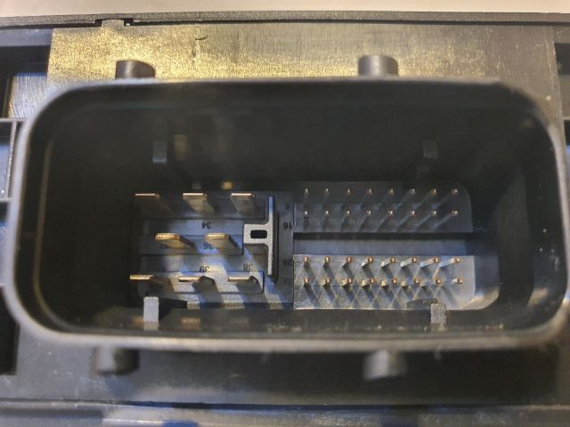 bontott AUDI A6 C6 Komfort Elektronika