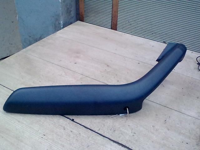 bontott AUDI A6 C6 Könyöklő