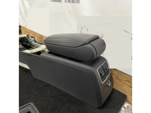 bontott AUDI A6 C6 Könyöklő