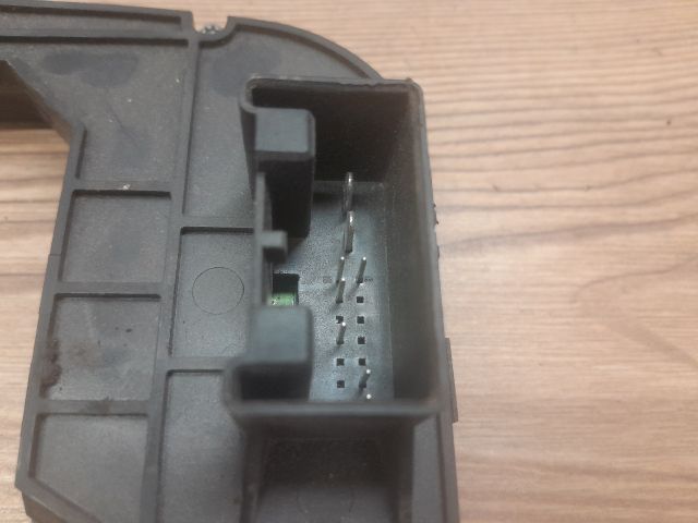 bontott AUDI A6 C6 Kormányoszlop Vezérlő