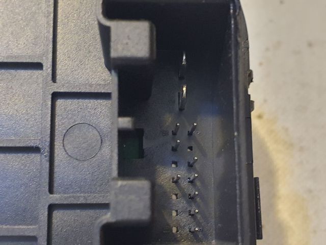 bontott AUDI A6 C6 Kormányoszlop Vezérlő