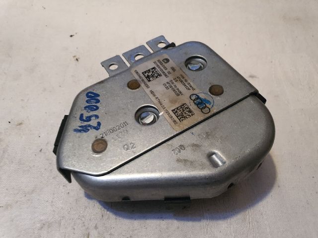 bontott AUDI A6 C6 Kormányzár (Elektromos)